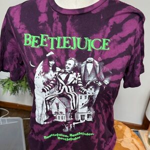 Purple Beetlejuice Graphic T-Shirt size small